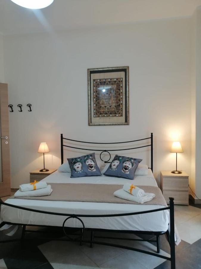 B & B Jasmine ซานตาเทเรซา ดี รีวา ภายนอก รูปภาพ