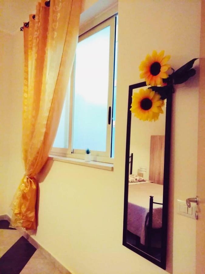 B & B Jasmine ซานตาเทเรซา ดี รีวา ภายนอก รูปภาพ